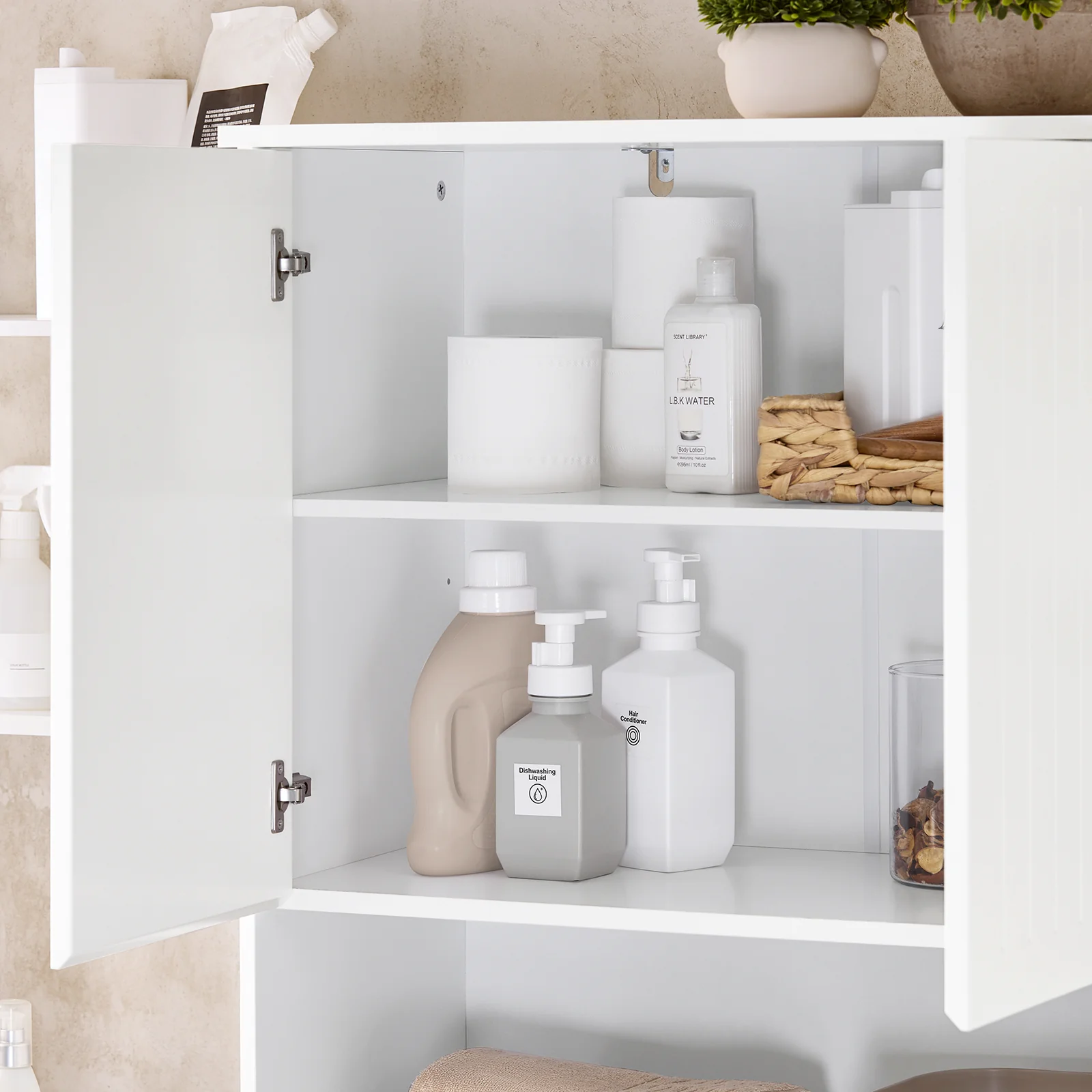 SoBuy BZR150-W Badkamerkast met Wasmand, 170 cm Kolomkast met 2 Deuren, Open Plank en Verwijderbare Mandjes – Compacte Opbergkast voor Vuile Was, Wit - Image 11