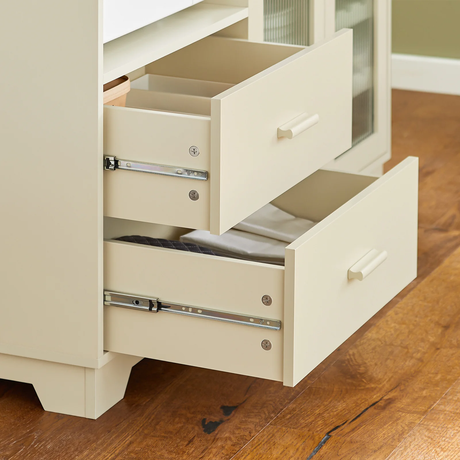 Pre-order SoBuy FSB81-MI Keukeneiland, Keukenkast, Keukenrek, Keuken Werktafel, Buffetkast, Dressoir met 2 Glazen Deuren, 2 Laden, 1 Compartiment - Image 9