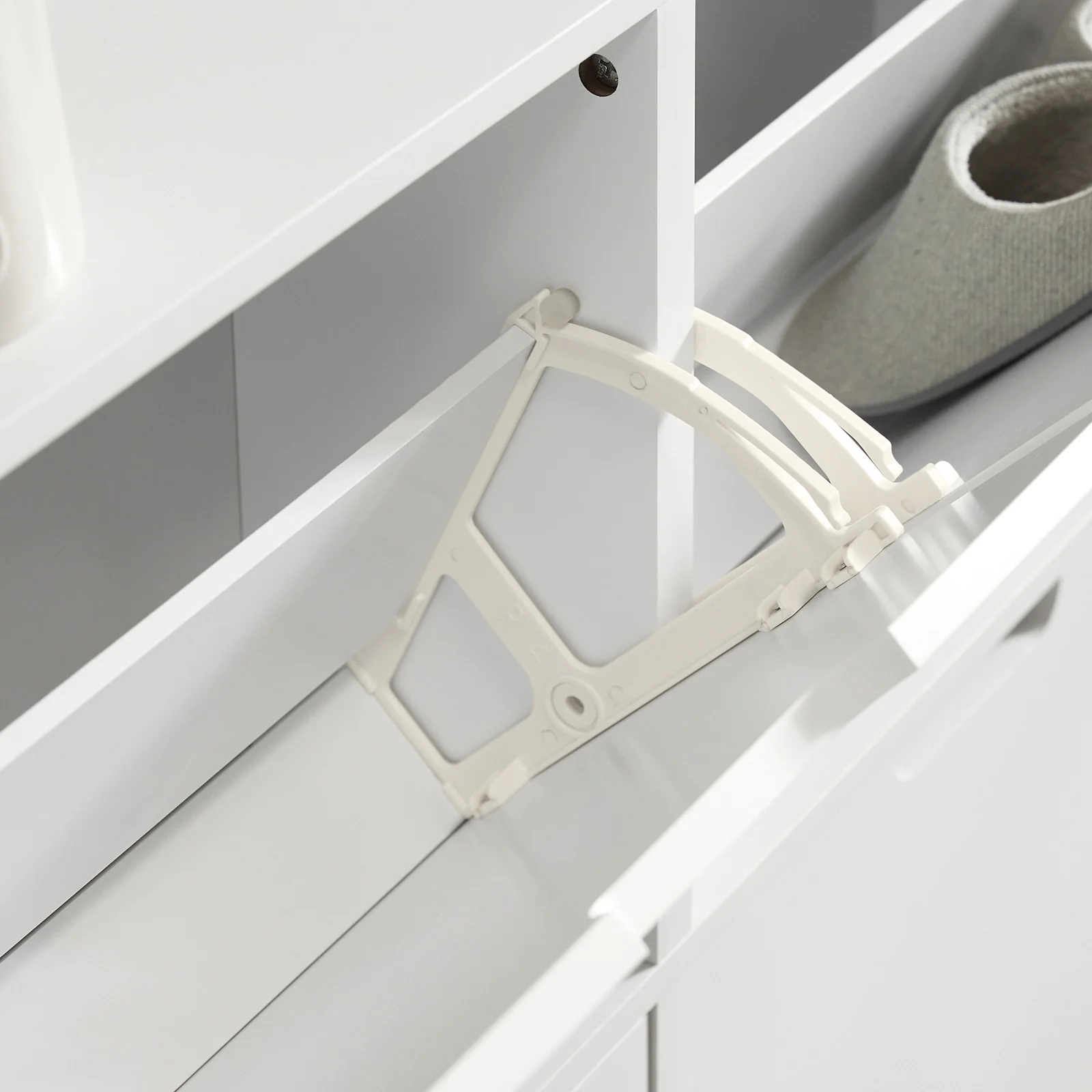 SoBuy FSR100-W Schoenenkast 4 Kleppen, 12-20 Paar, 60kg, Ultra-Smal 19cm, Anti-Kanteling, Modulair – Wit, 100x19x91cm - Image 12