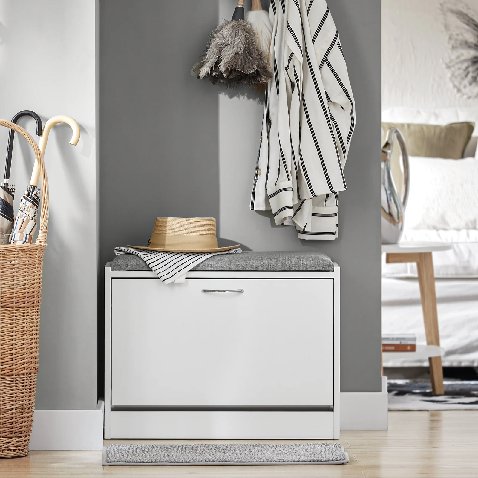 SoBuy FSR16-HG Schoenenbank Hal Meubel Schoenenkast – Compact met Klep, Comfortabel Kussen en Geïntegreerde Opbergruimte – voor Gang of Dressing, 60x30x46cm, Wit+Grijs - Image 2