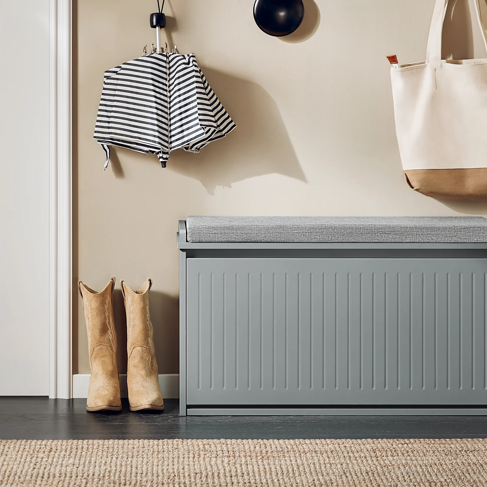 SoBuy FSR98-L-HG Schoenenbank met Kussen en Opklapbare Zitting – Compacte Schoenenopberger voor de Hal – 80 x 26 x 45 cm, Grijs, 155 kg Capaciteit - Image 11