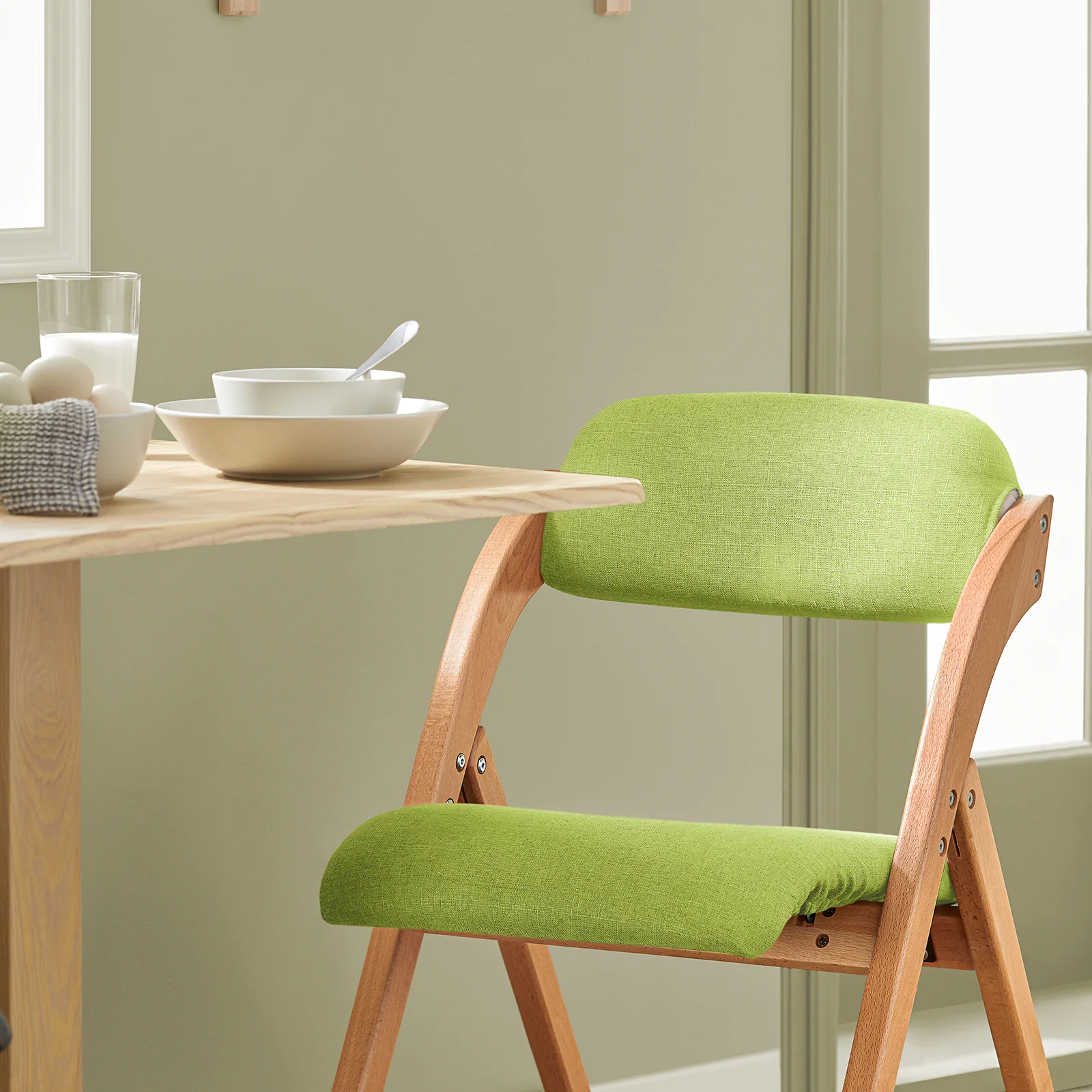 SoBuy FST92-GR Vouwstoel met Ergonomisch Kussen van Hout - Compacte Keuken- en Bureaustoel voor Eetkamer of Woonkamer, Perfect voor Kleine Ruimtes, Groen - Image 8
