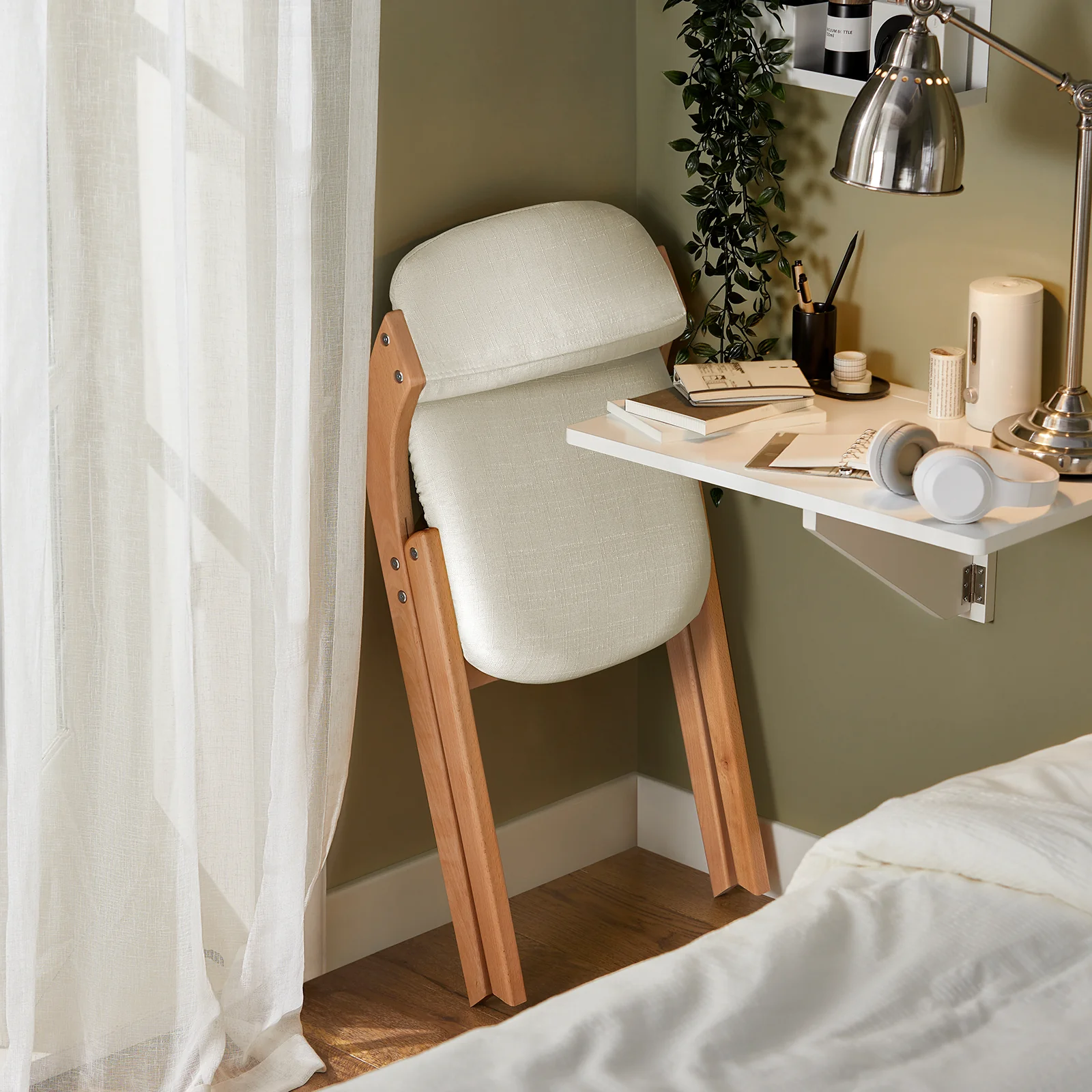 SoBuy FST92-W Opvouwbare Stoel met Gevuld Hout, Ergonomisch Ontwerp – Compacte Keuken- en Bureaustoel voor Eetkamer of Woonkamer, Perfect voor Kleine Ruimtes, Wit - Image 4