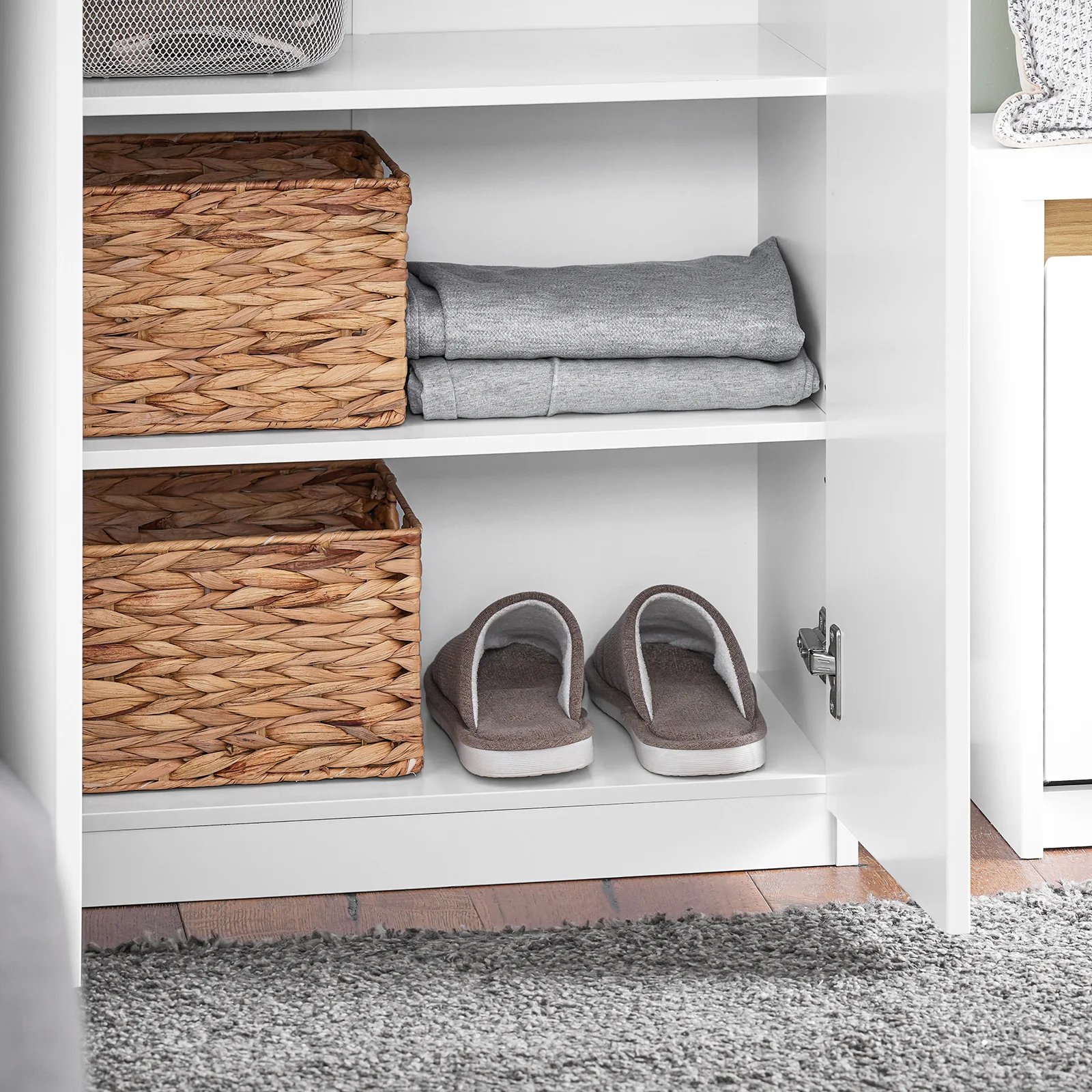 SoBuy KSB01-W Hoge Kledingkast met Deuren – Smalle Opbergkast met 5 Vakken & Kledingroede – Ideaal voor Slaapkamer, Hal of Woonkamer – Wit 61×30×192 cm - Image 11